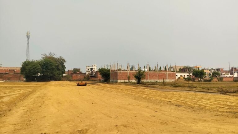 Plot On Lucknow Ayodhya Road -4